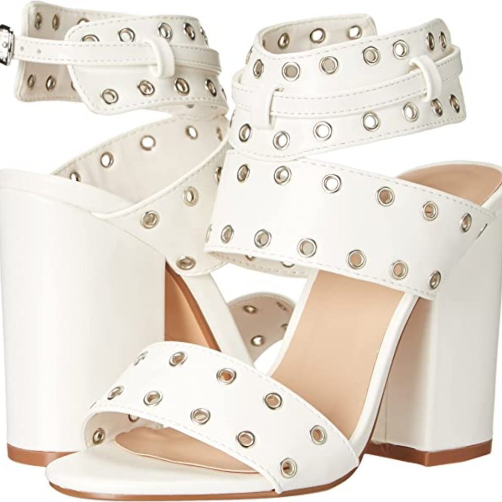 Brand New/Never Worn - Yoki Women's Comfort Pump